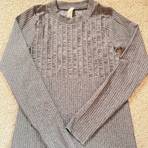 Gray Ribbed Athleta Top - medium